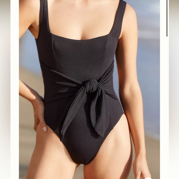 ๐ Revolve X Anthropologie X L*SPACE BALBOA ONE PIECE IN BLACK - Picture 15 of 15